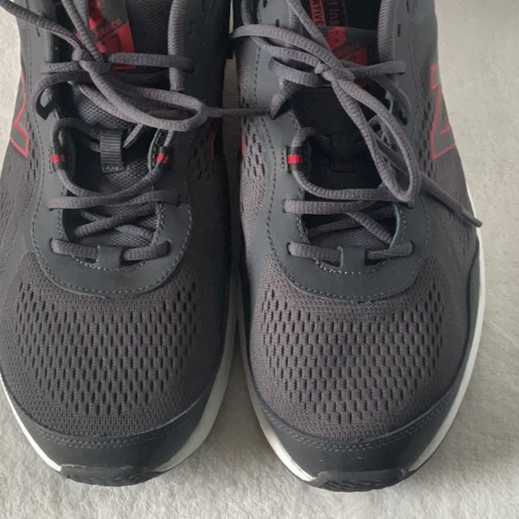 New Balance Men's Black and Red Athletic Shoes 517 - Picture 5 of 12